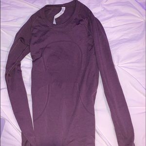 super cute long sleeve purple lululemon shirt